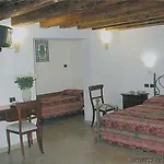 Ca' Dei Leoni